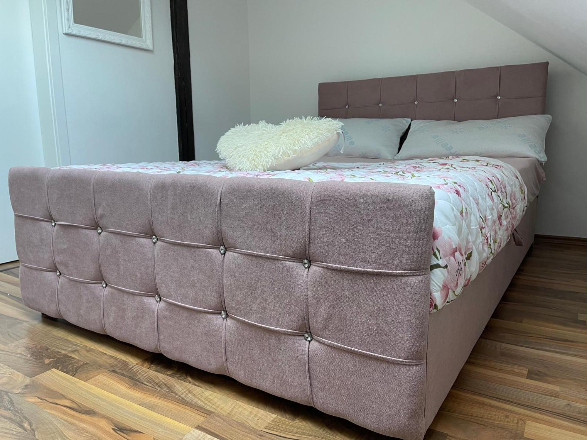 Geraeumige 3-Zimmer-Ferienwohnung Im Herzen Von Κάσελ Εξωτερικό φωτογραφία