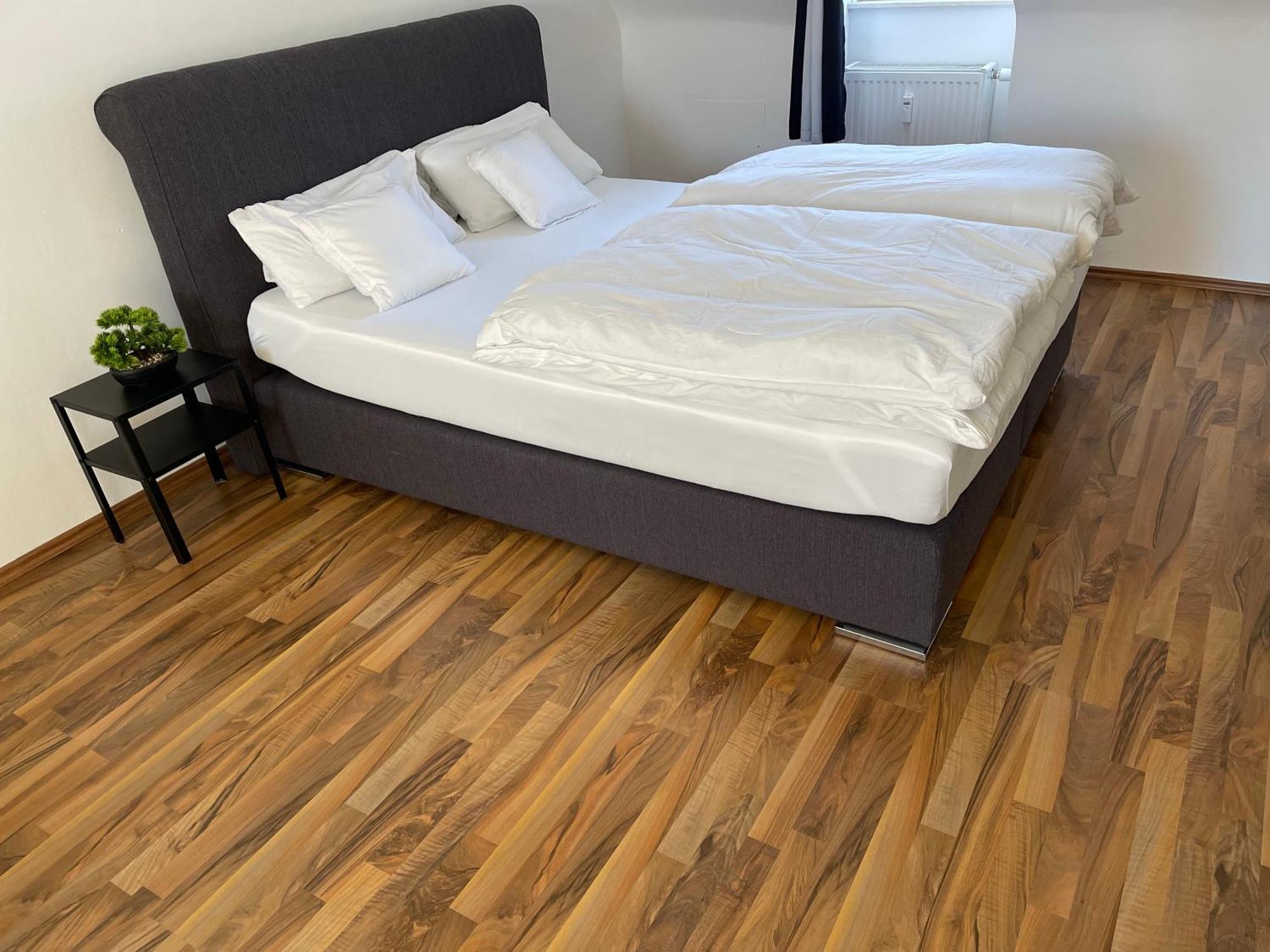 Geraeumige 3-Zimmer-Ferienwohnung Im Herzen Von Κάσελ Εξωτερικό φωτογραφία
