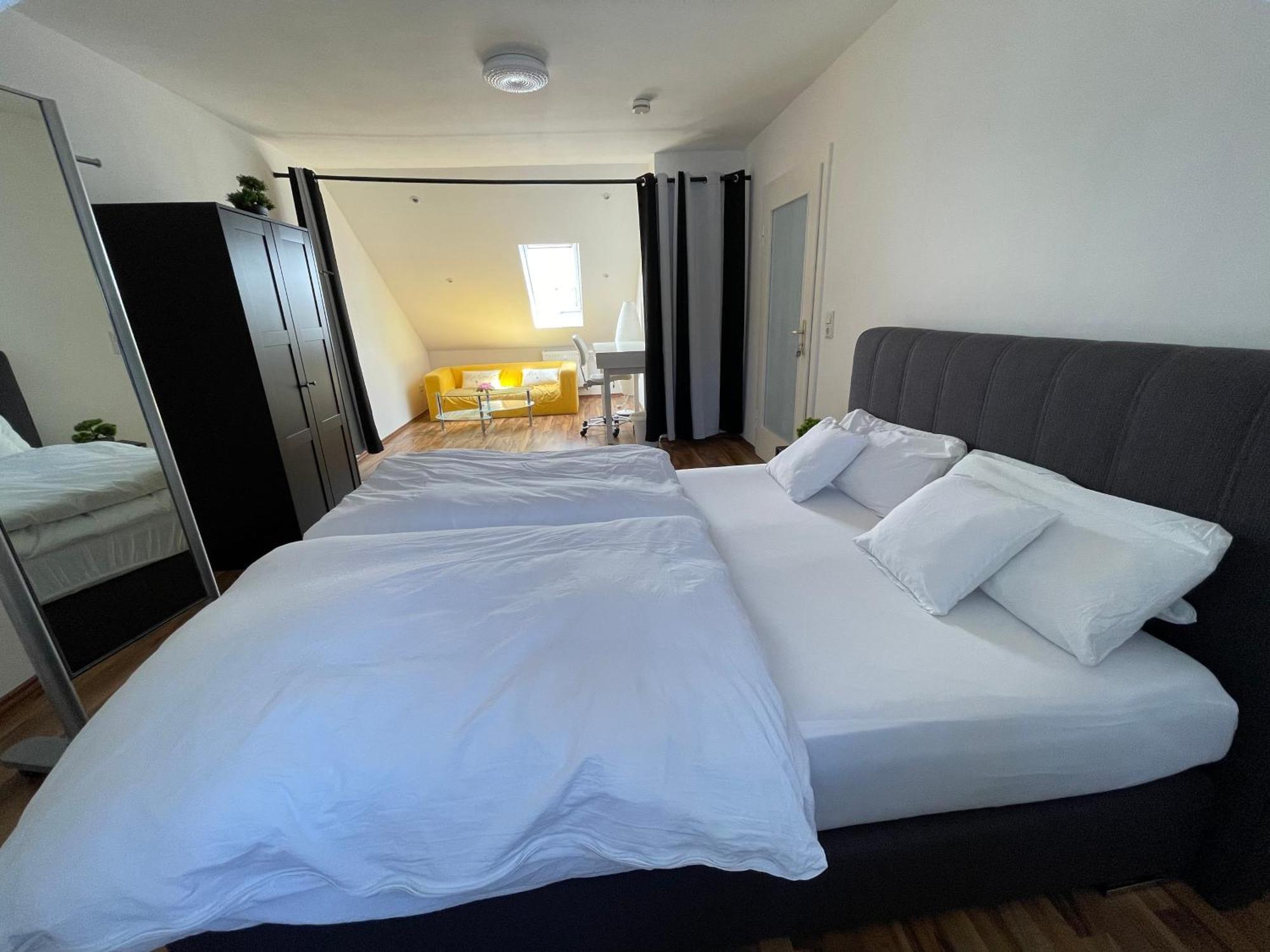 Geraeumige 3-Zimmer-Ferienwohnung Im Herzen Von Κάσελ Εξωτερικό φωτογραφία