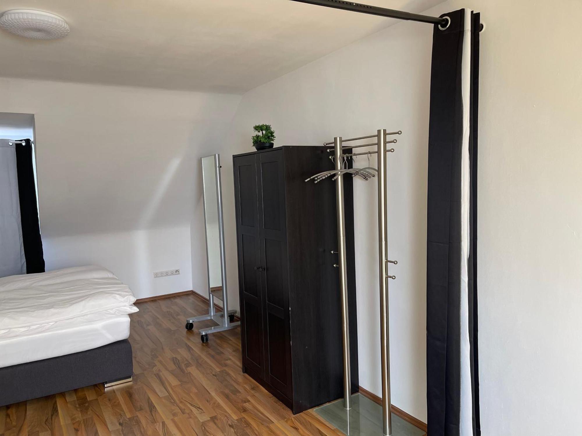 Geraeumige 3-Zimmer-Ferienwohnung Im Herzen Von Κάσελ Εξωτερικό φωτογραφία